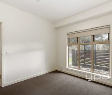 Charming Duplex in Convenient Fawkner Location - Photo 5