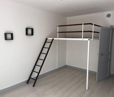 Location Appartement 1 pièce 24m² NIORT 79000 - Photo 3