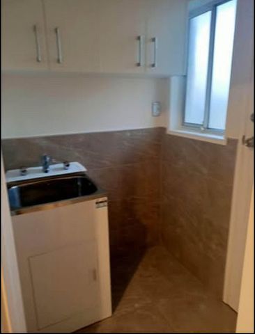 Charming 2BR Unit in Otahuhu - Photo 4