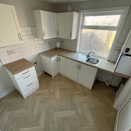 3 bed terraced house to rent in Fairholm Road, Benwell, Newcastle-upon-Tyne, NE4 - Photo 3