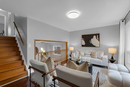 For Lease - 8 Franca Crescent, Toronto, Ontario - Photo 4