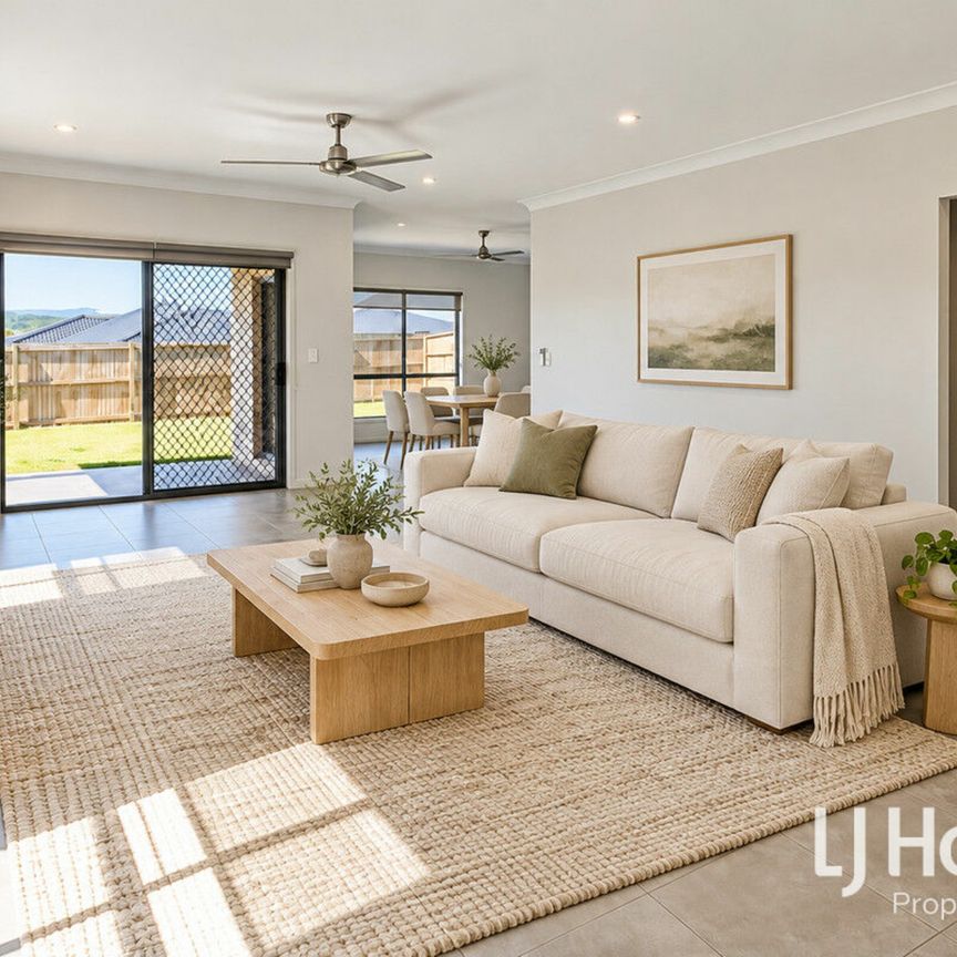 Spacious Family Home - Separate Living Areas - Spacious Yard - Photo 1