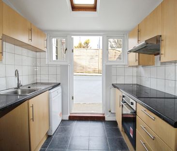 Garratt Lane, London, SW17 0LN - Photo 4