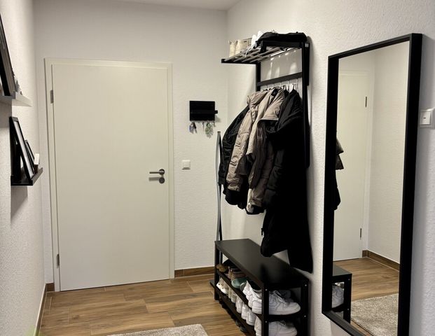 Moderne 2-Zimmer-Oberwohnung mit Balkon in Moormerland-Warsingsfehn! - Foto 1