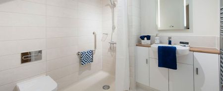 1 bedroom retirement property to rent - Photo 2