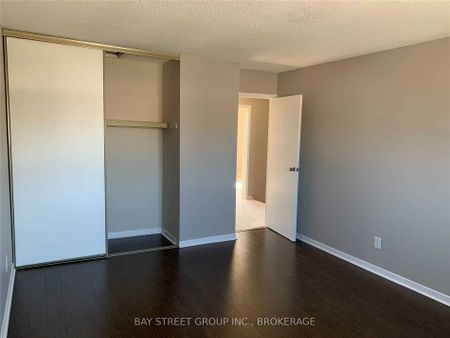 For Lease - 1550 Grosvenor Street Unit# 13, Oakville, Ontario - Photo 4