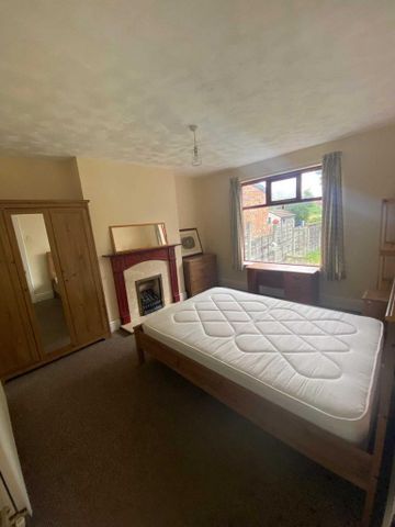 3 bedroom semi-detached house to rent - Photo 5