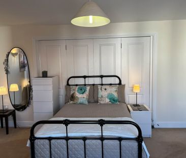 Room 3, Willowbrook, Great George Street, Godalming - Photo 6