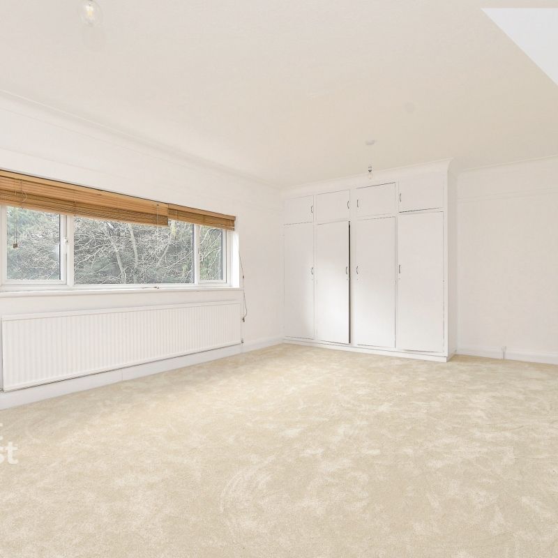 4 bedroom detached house to rent - Photo 1