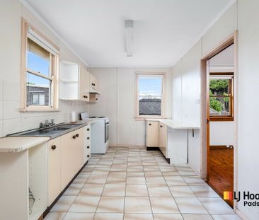 Well Maintained Home In Prime Location - Photo 3