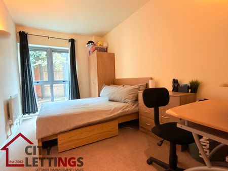 2 Bedroom Apartment - Photo 4