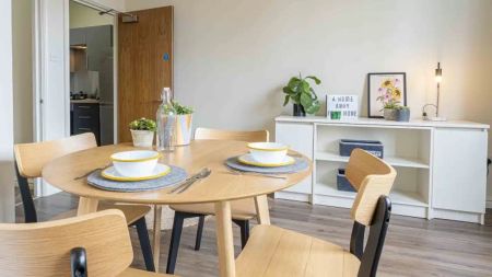 Platinum 1 Bed - Photo 5