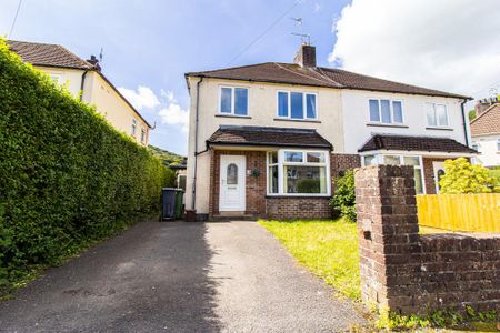 3 bedroom semi-detached house to rent - Photo 3