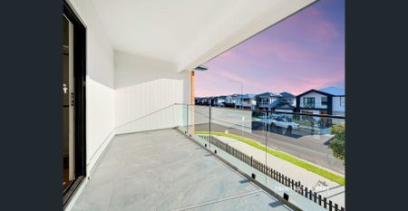 Brand New Stunning Home - Photo 5