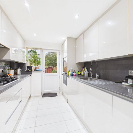 Cranbrook Drive, Berkshire Cranbrook Drive, Berkshire - Photo 4