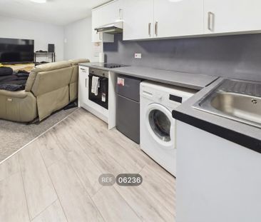1 bedroom property to rent - Photo 3