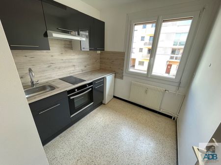 Roanne, 16 Rue Georges Sand, Résidence "Le Brossolette" - Photo 4