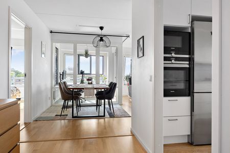 Borgarfjordsgatan, Kista - Photo 4