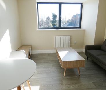 Garstang Road, - Photo 1