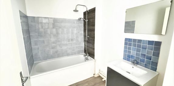 Location Appartement 1 pièce 31m² LILLE 59000 - Photo 2