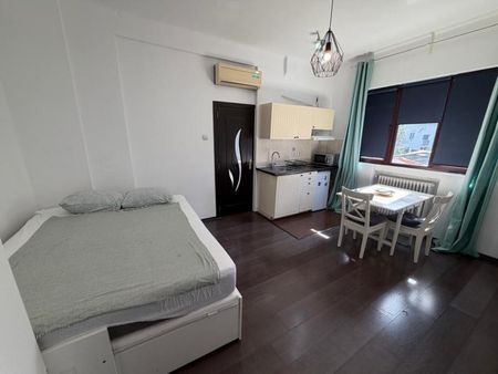 Studio Piata Amzei-Calea Victoriei | acces metrou - Fotografie 2