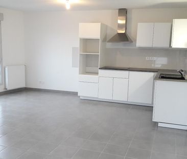location Appartement T3 DE 65.98m² À ST JEAN - Photo 3