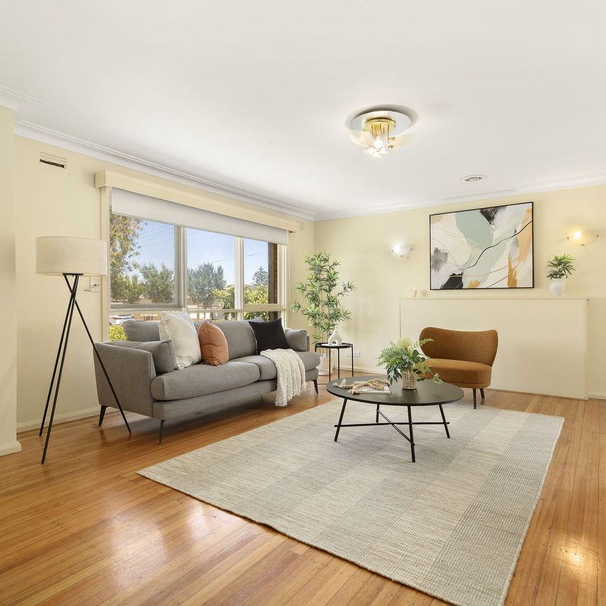 Family Home in a Prime Central Locale! - Photo 1