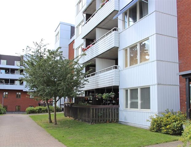Örabergsvägen 9 - Foto 1