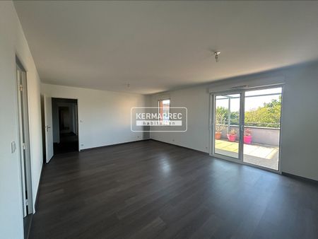 Location Appartement 5 pièces 118m² - Photo 2