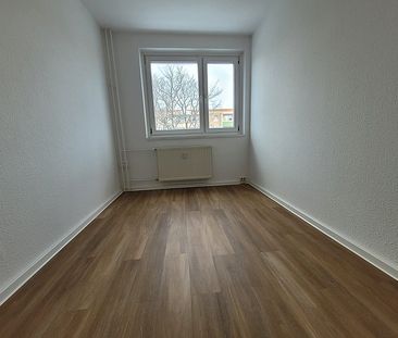 Helle 3-R mit offener Küche, Balkon und neuem Badezimmer! - Photo 2