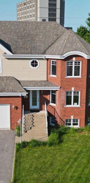 Immense 5 1/2 à deux pas de l'hôpital de Shawinigan - appartement / logement à louer - Photo 1