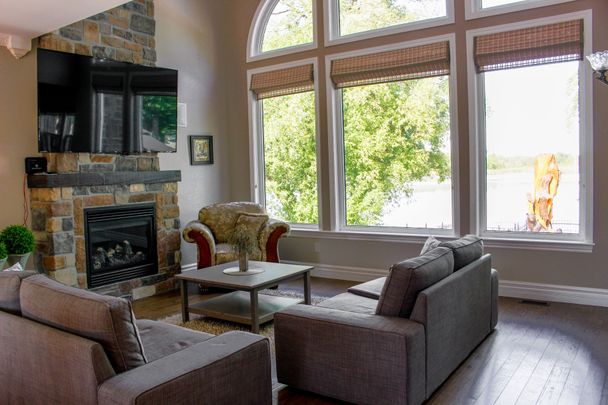 For Lease - 18 Riverside Drive, Kawartha Lakes, Ontario - Photo 1