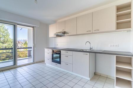 Location Appartement 4 pièces 106m² ANNECY 74000 - Photo 3