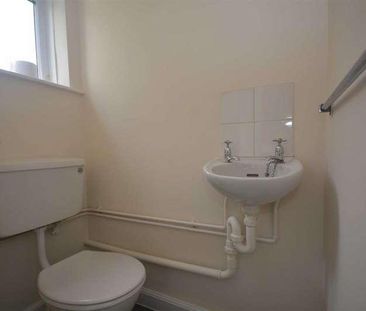Thicknesse Avenue, Beech Hill, Wigan, WN6 - Photo 3