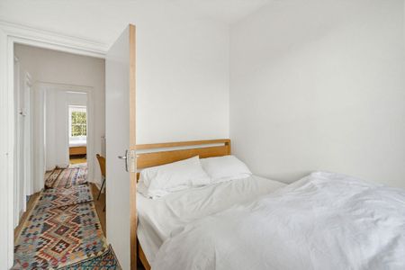 A stylish two‑bed short‑let on Albion Drive, E8 - Photo 5