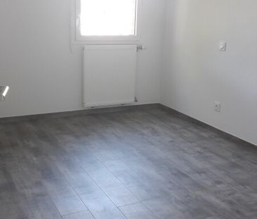 Location Appartement 2 pièces 40m² LAUNAGUET 31140 - Photo 2