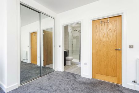 1 bedroom apartment to rent Arethusa House, Gunwharf Quays, Portsmouth, PO1 - Photo 4