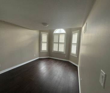 For Lease - 1399 Lormel Gate, Innisfil, Ontario - Photo 2