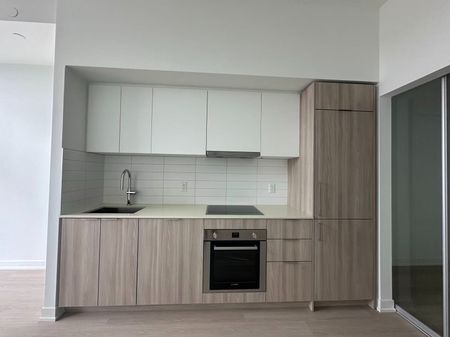 For Lease - 15 David Salomon Drive Unit# 703, Toronto, Ontario - Photo 5