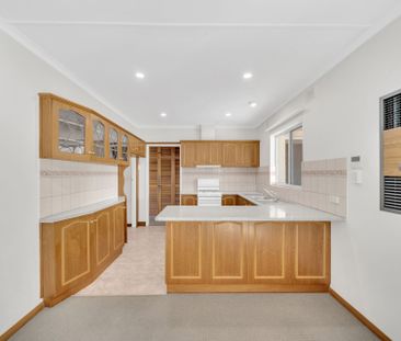 Minutes to the Beach.... - Photo 6