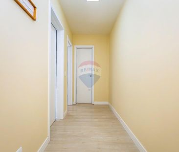 Apartamento Mobiliado, com 2 quartos, 1 suíte com 61 m², Bacacheri - Photo 3