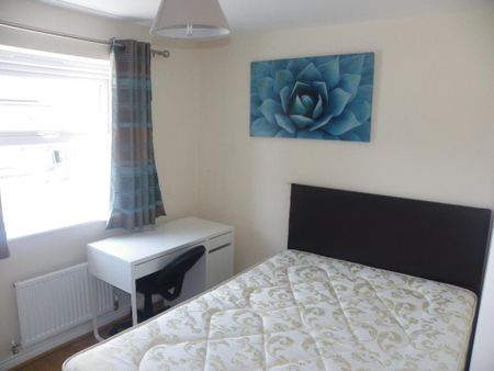 Silver Birch Avenue, Coventry, Canley - Photo 4