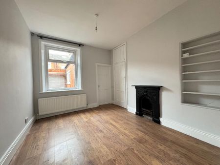 2 bedroom terraced house to rent - Photo 4