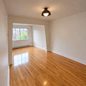 Beau 5 1/2 lumineux - 2e étage - Rosemont - Photo 2