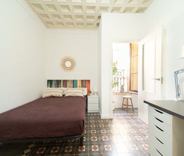 Carrer de Santa Anna, Barcelona, Catalonia 08002 - Photo 6