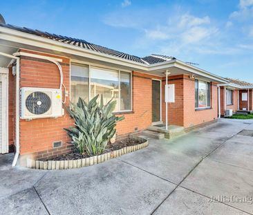 2/8a Danin Street, Pascoe Vale - Photo 5