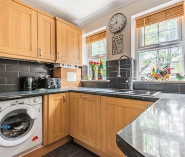 Farley Mews, London, SE6 - Photo 6