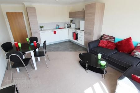 Citywalk, Irving St B1 - 8-8 Viewings - Photo 1