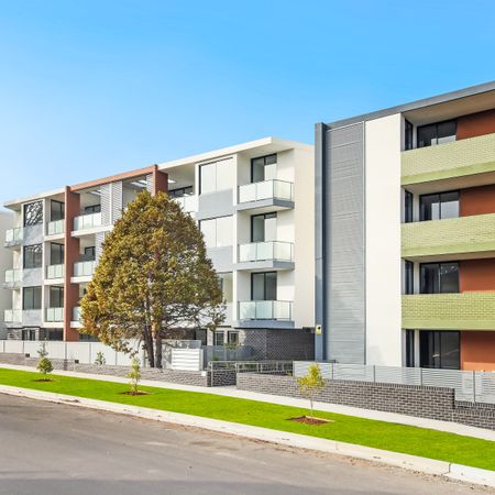 Modern two bedroom unit - 20% below market rent - Photo 4