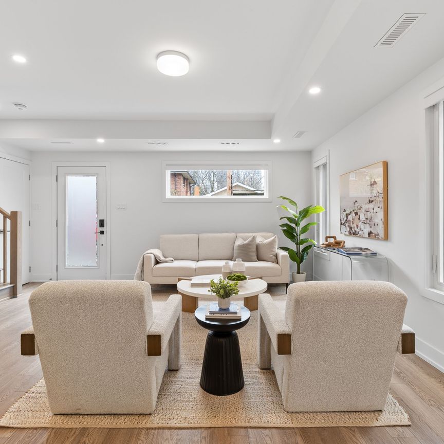 For Lease - 34 Poplar Avenue Unit# Unit 5, Toronto, Ontario - Photo 1